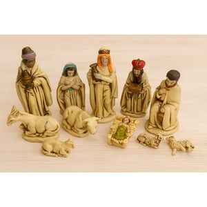 Vintage Unbranded Made in Korea plaster Nativity Set (11 piece set)